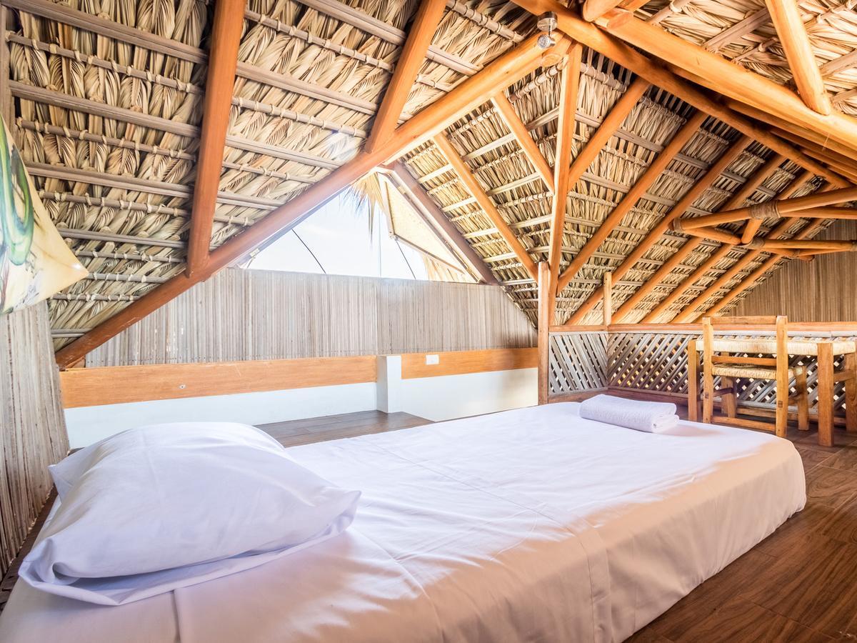 Experiencia Surf Camp Hostel Brisas de Zicatela Exterior photo