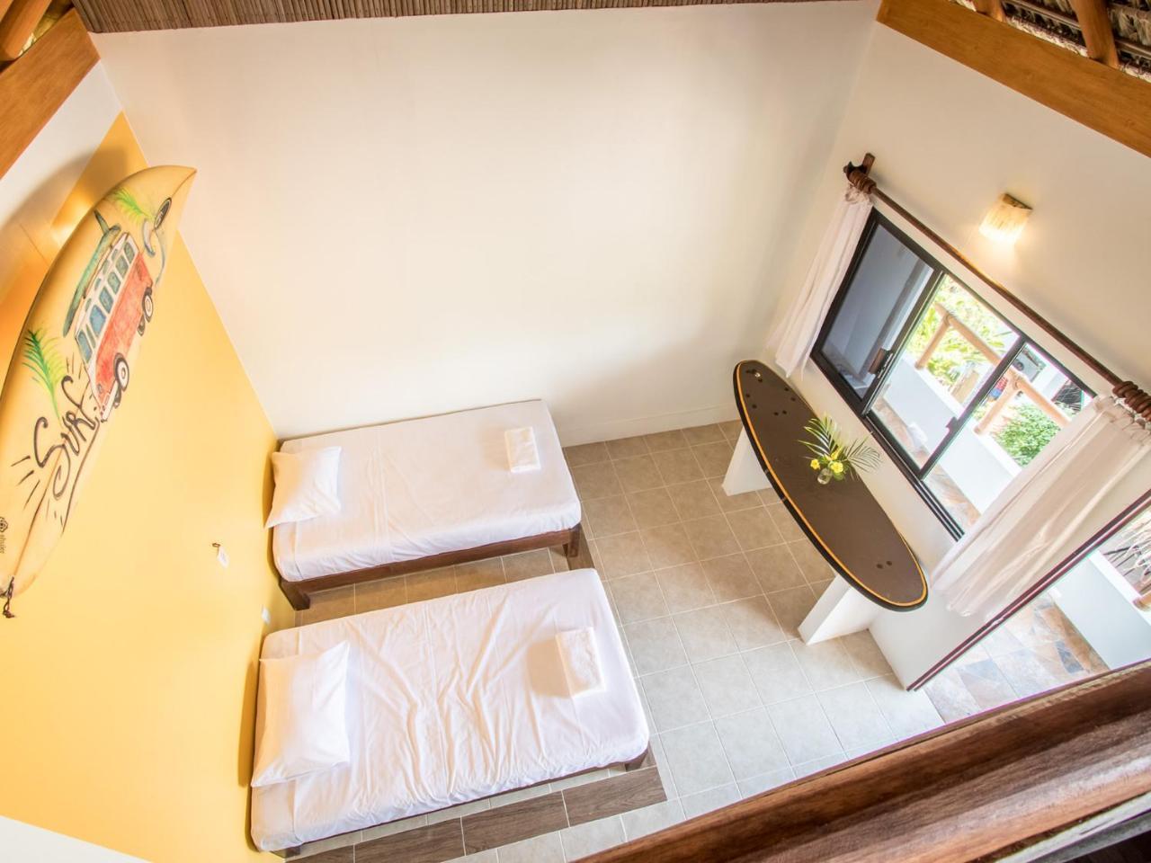 Experiencia Surf Camp Hostel Brisas de Zicatela Exterior photo